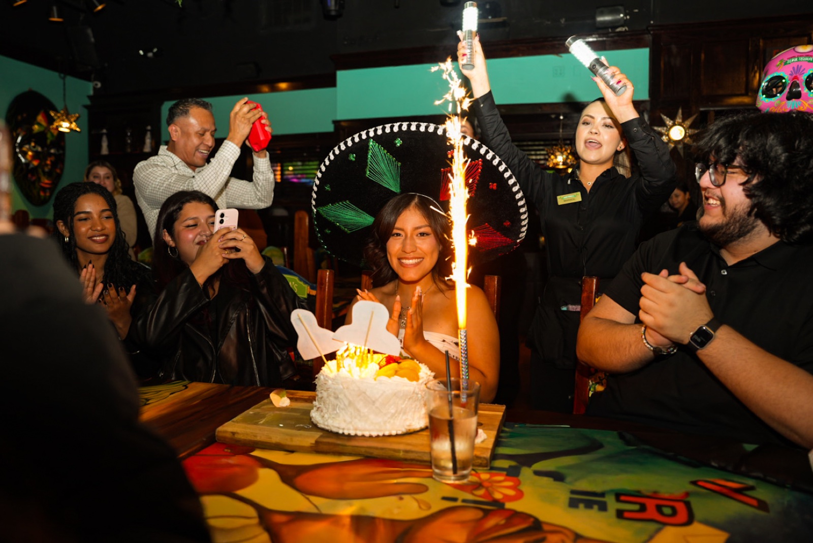 Quinceañeras, Without the Ballroom Price